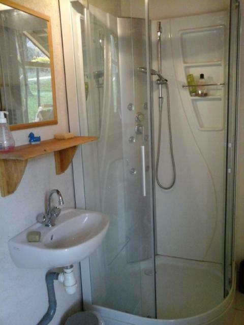 Bed and Breakfast Roulotte Montfee Semezanges Exterior foto